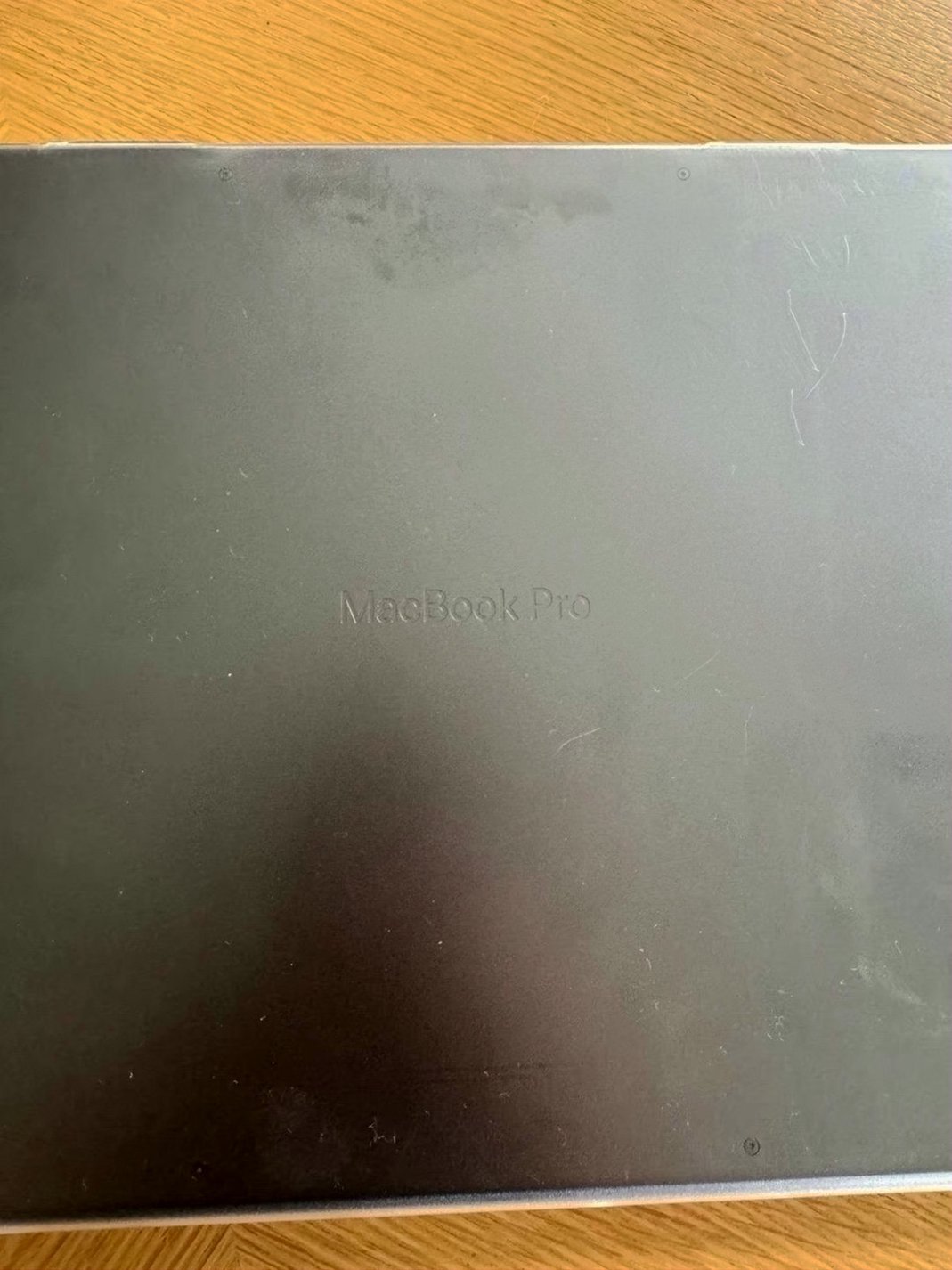 Apple MacBook M3 Pro 16 inch Space Black Unlocked - Used image 3