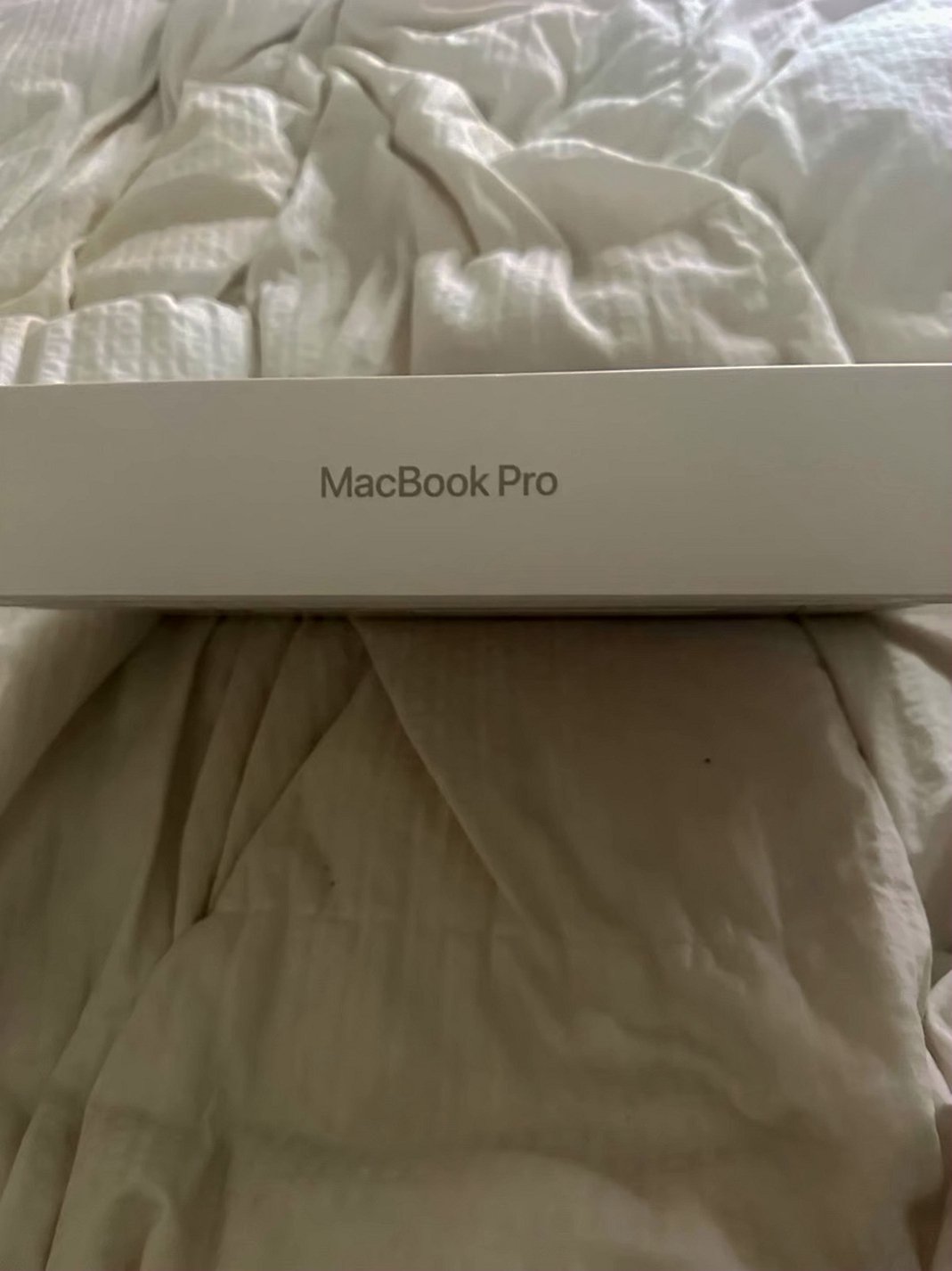 Apple MacBook Pro 16inch 512GB Space Gray - Used image 3