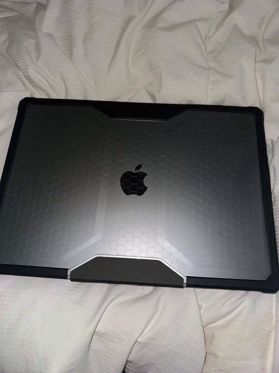 Apple MacBook Pro 16inch 512GB Space Gray - Used image 4