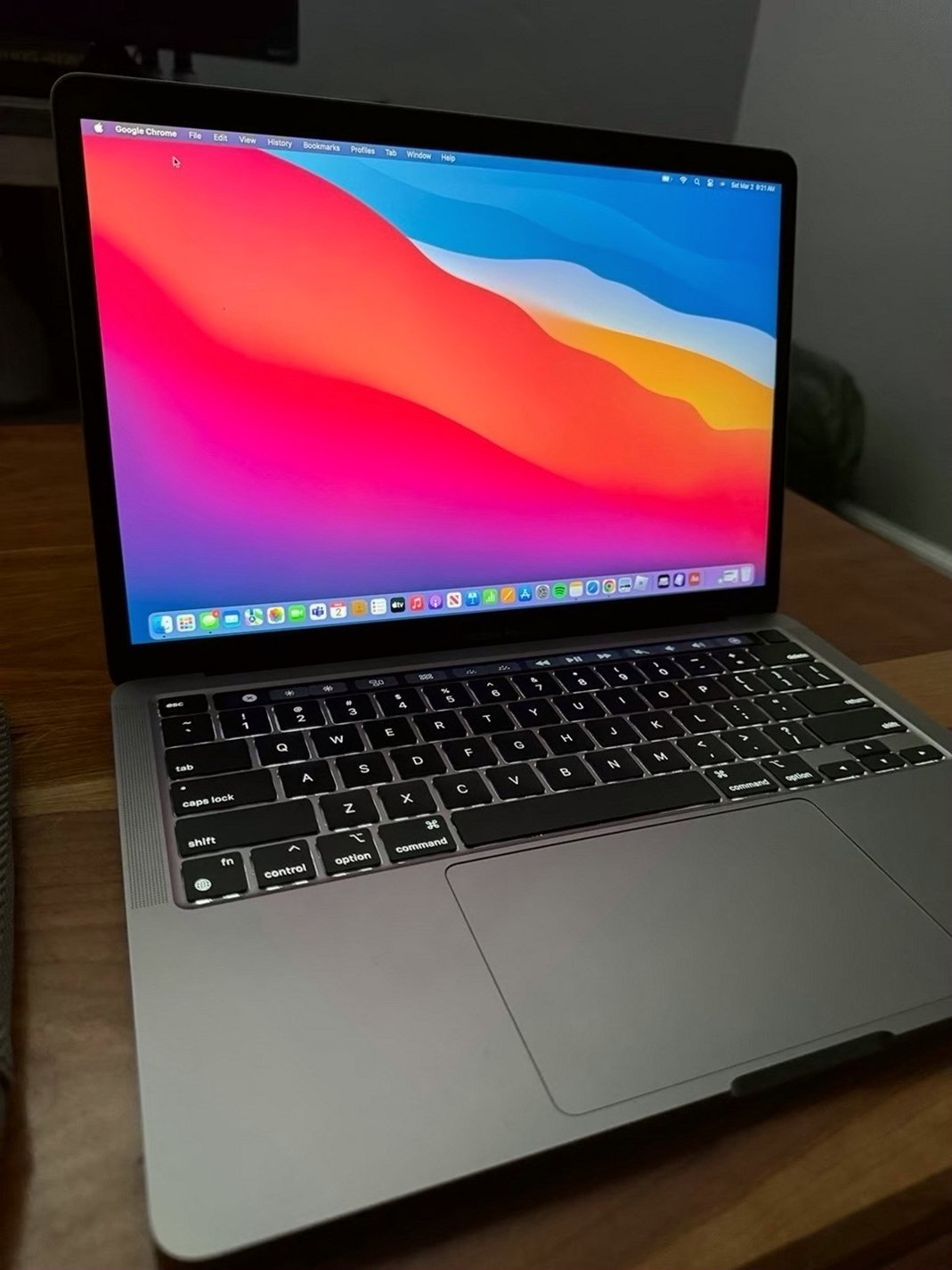 Apple MacBook Pro 2020 256GB Space Gray Unlocked - Used