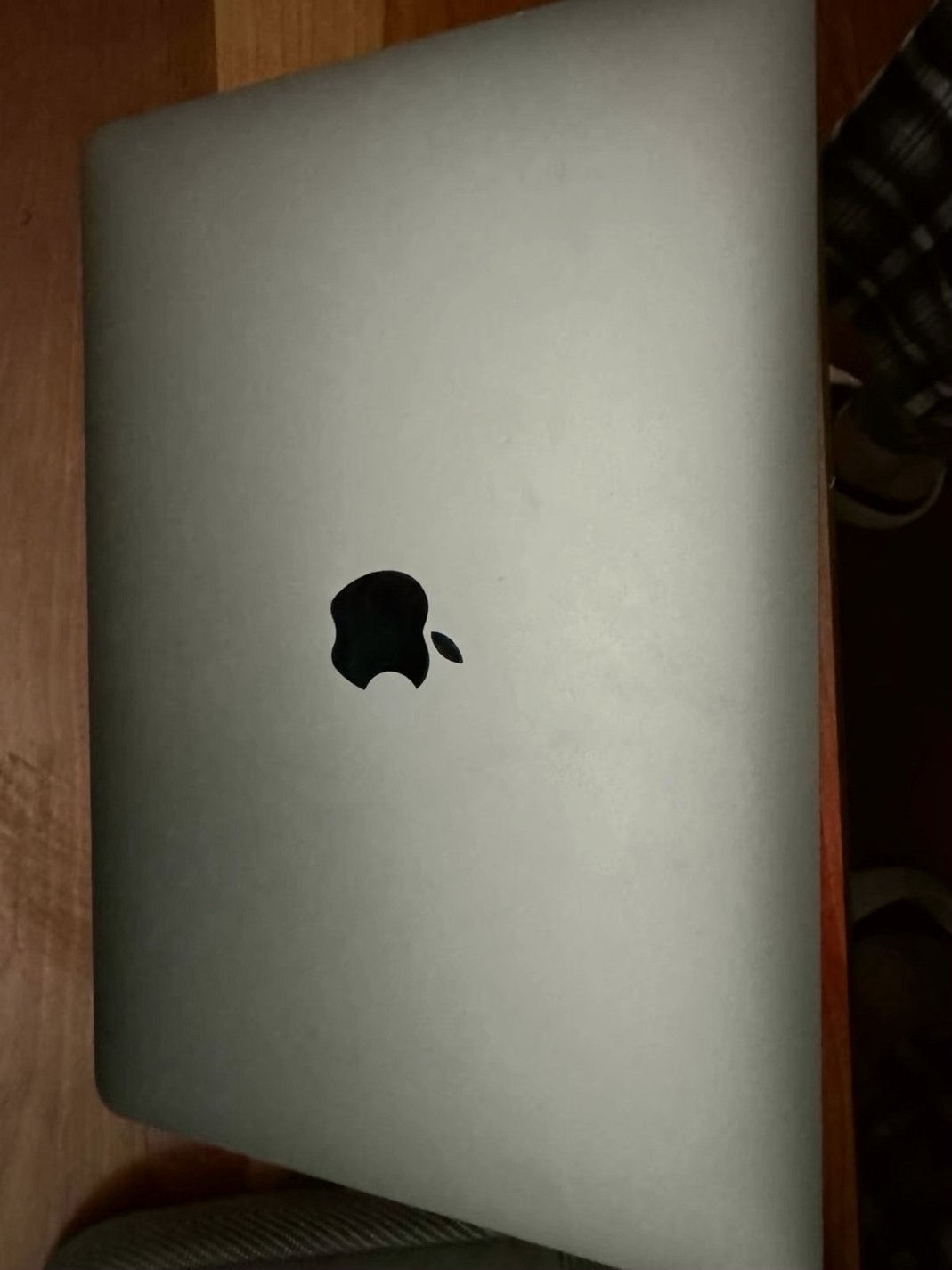 Apple MacBook Pro 2020 256GB Space Gray Unlocked - Used image 5
