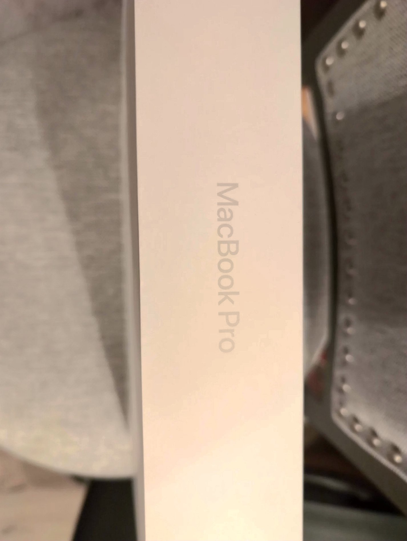 Apple MacBook Pro 14 inch 2O39 Unlocked - Used image 5