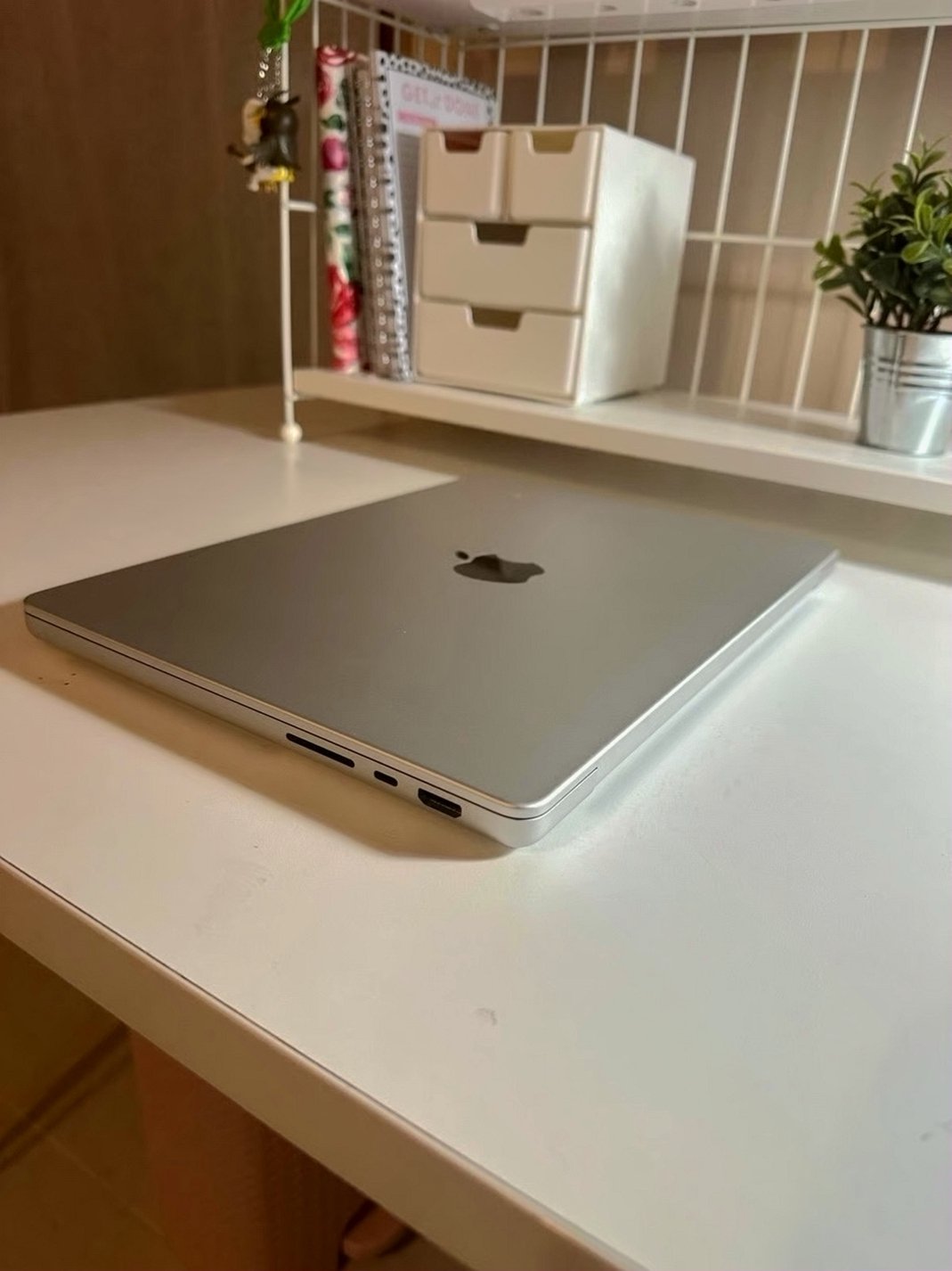 Apple MacBook Pro 2021 512GB Space Gray Used image 4