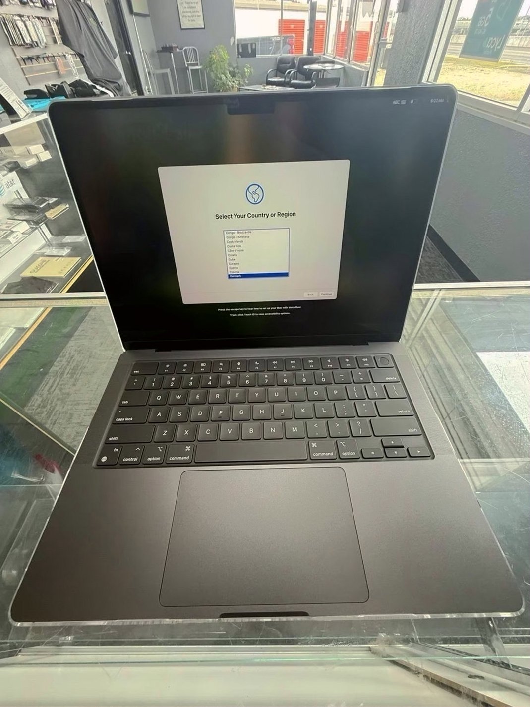 Apple MacBook Pro 2023 M3 Pro 512GB Space Gray Unlocked - Used