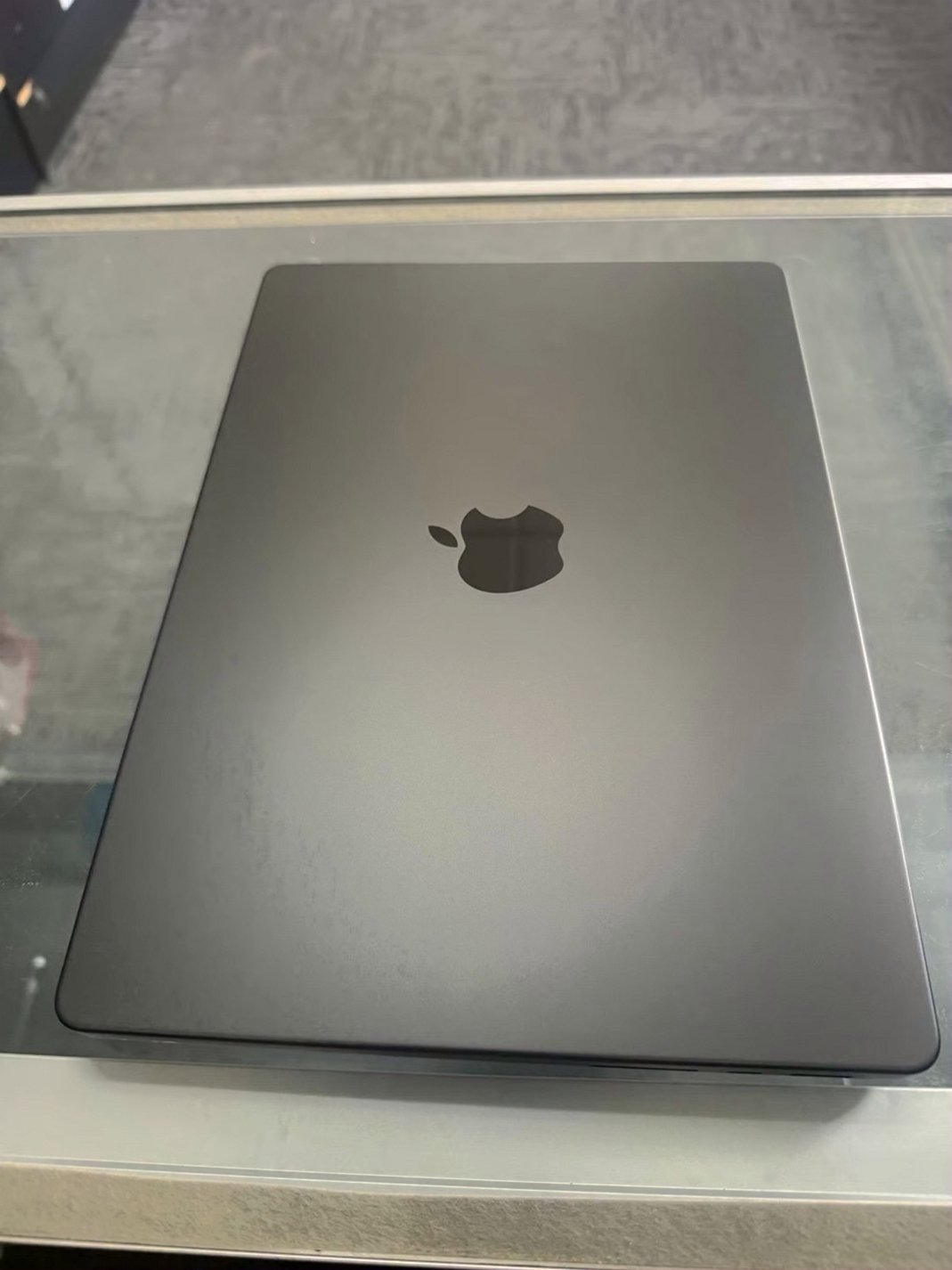 Apple MacBook Pro 2023 M3 Pro 512GB Space Gray Unlocked - Used image 5