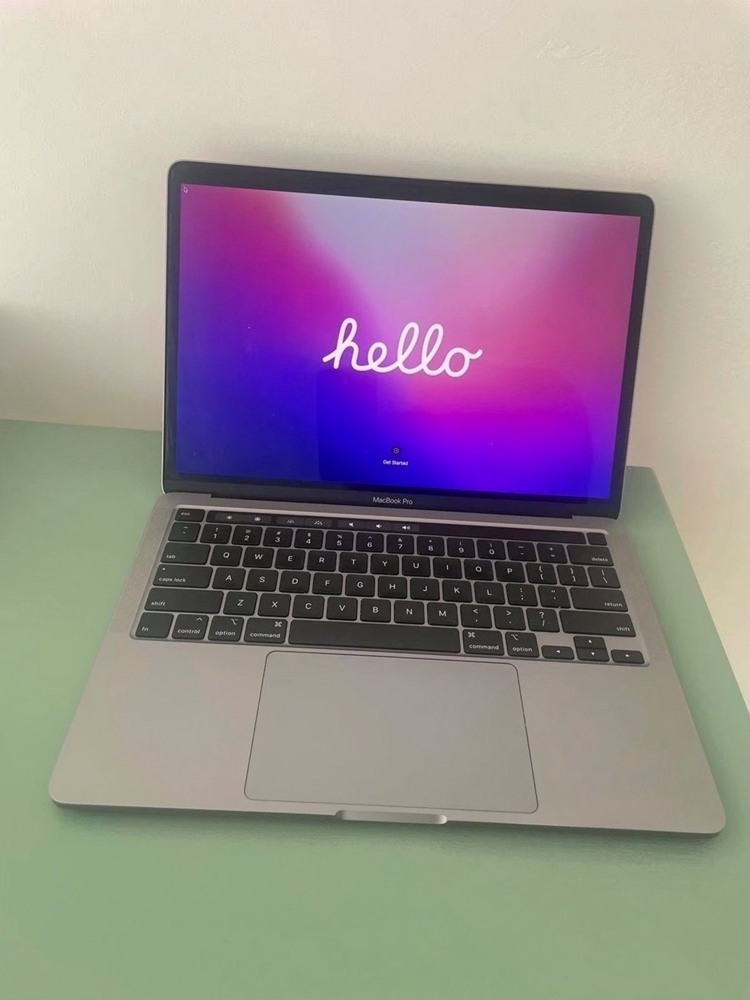 Apple MacBook Pro 13 inch 512GB Space Gray Unlocked - Used image 5