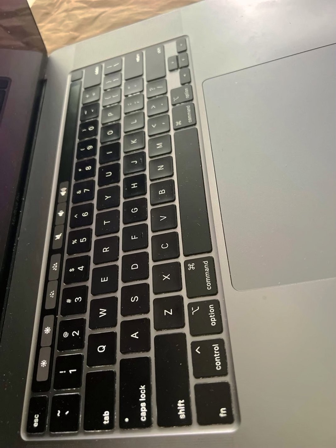 Apple MacBook Pro 2019 512GB 16inch Unlocked - Used image 4