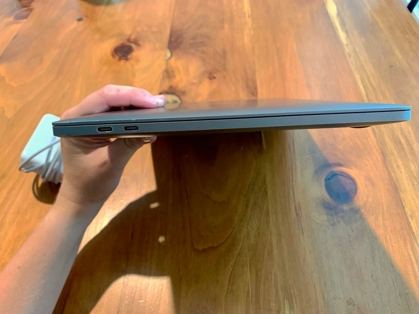 Apple MacBook Pro 2020 13-inch Unlocked Used image 5