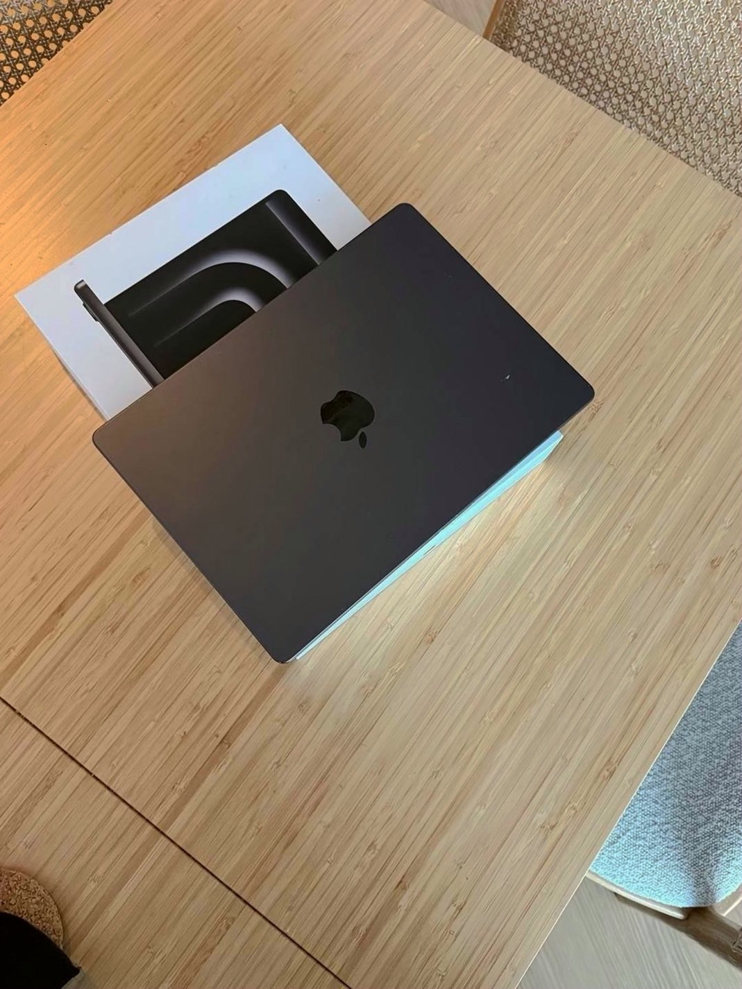Apple MacBook Pro 14 inch M3 1TB Unlocked - Used image 5