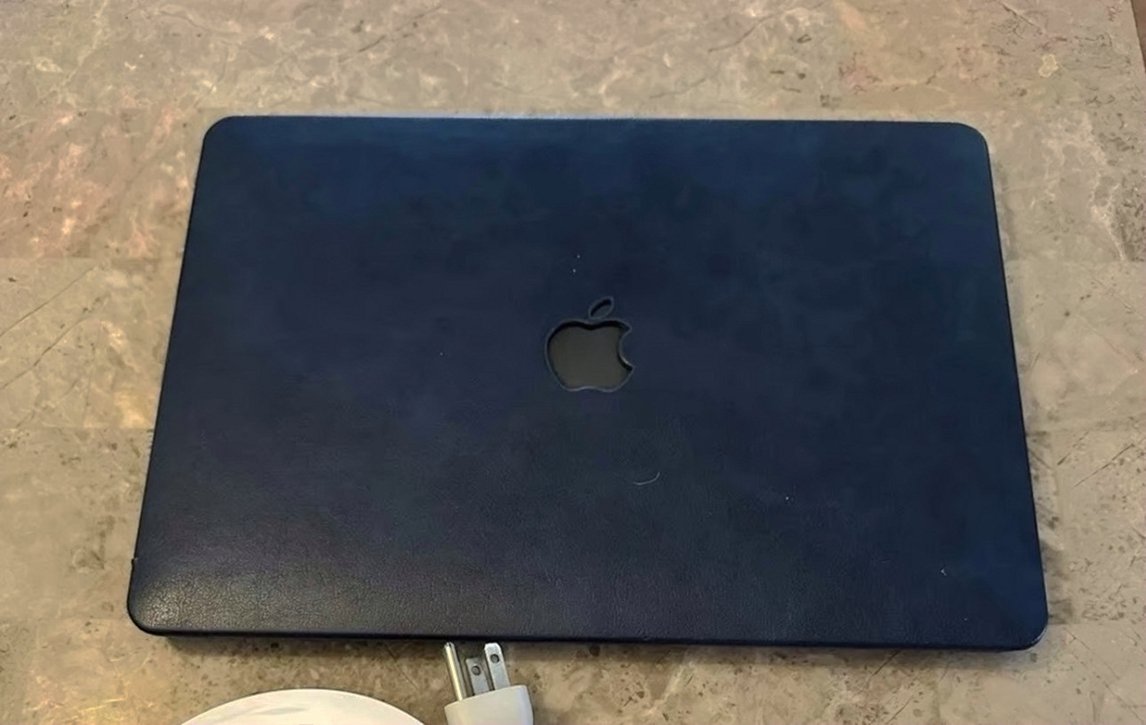 Apple MacBook Pro 13-inch 512GB Unlocked Used