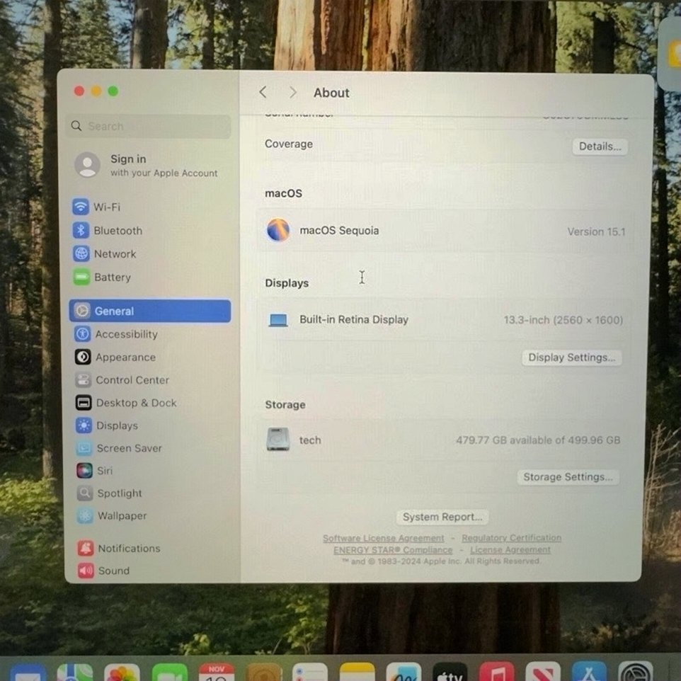 Apple MacBook Pro 2020 13" 512GB Space Gray Unlocked - Used image 3