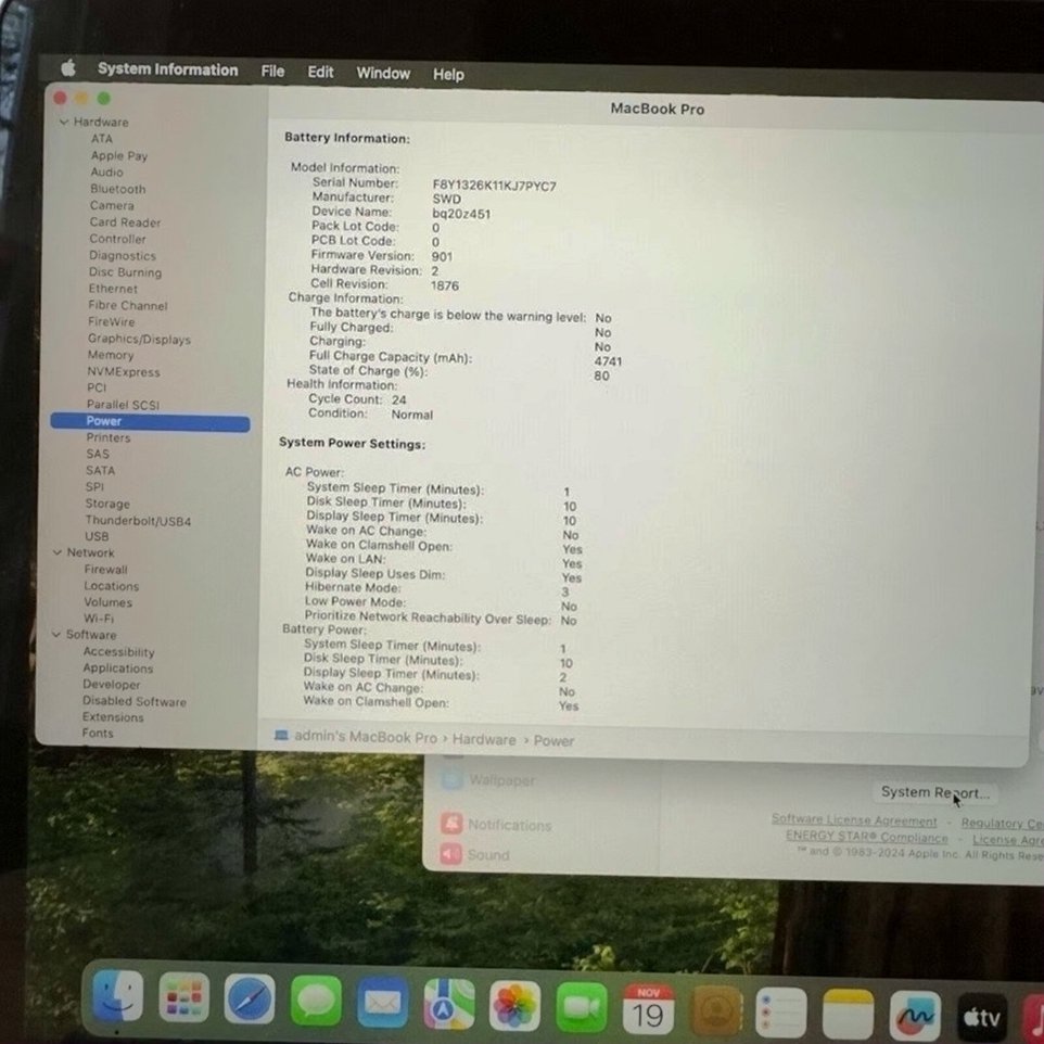 Apple MacBook Pro 2020 13" 512GB Space Gray Unlocked - Used image 4