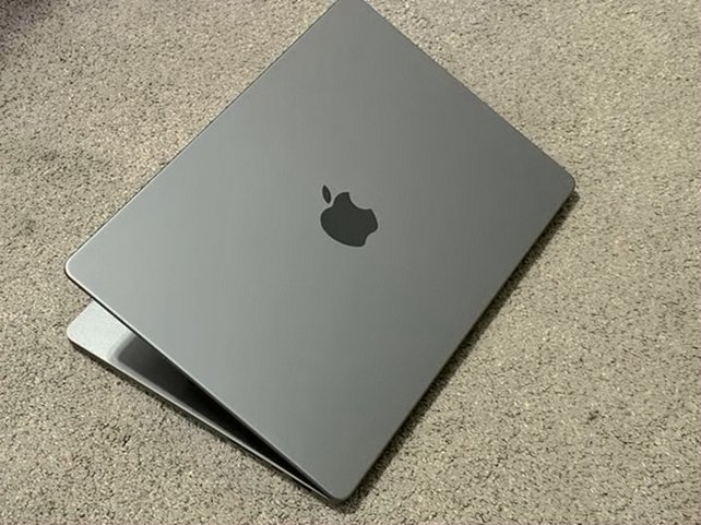 Apple MacBook Pro 14" 1TB SSD Space Gray - Used image 5
