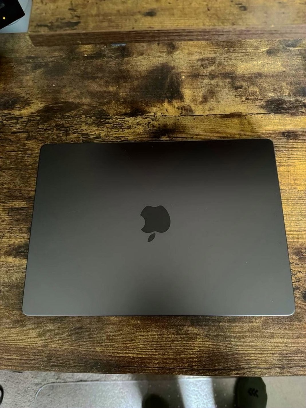 Apple MacBook Pro M3 512GB Space Black Unlocked - Used image 2