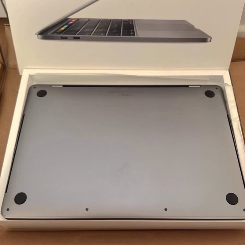 Apple MacBook Pro 13-inch 1H13 256GB Space Gray Unlocked - Used image 5