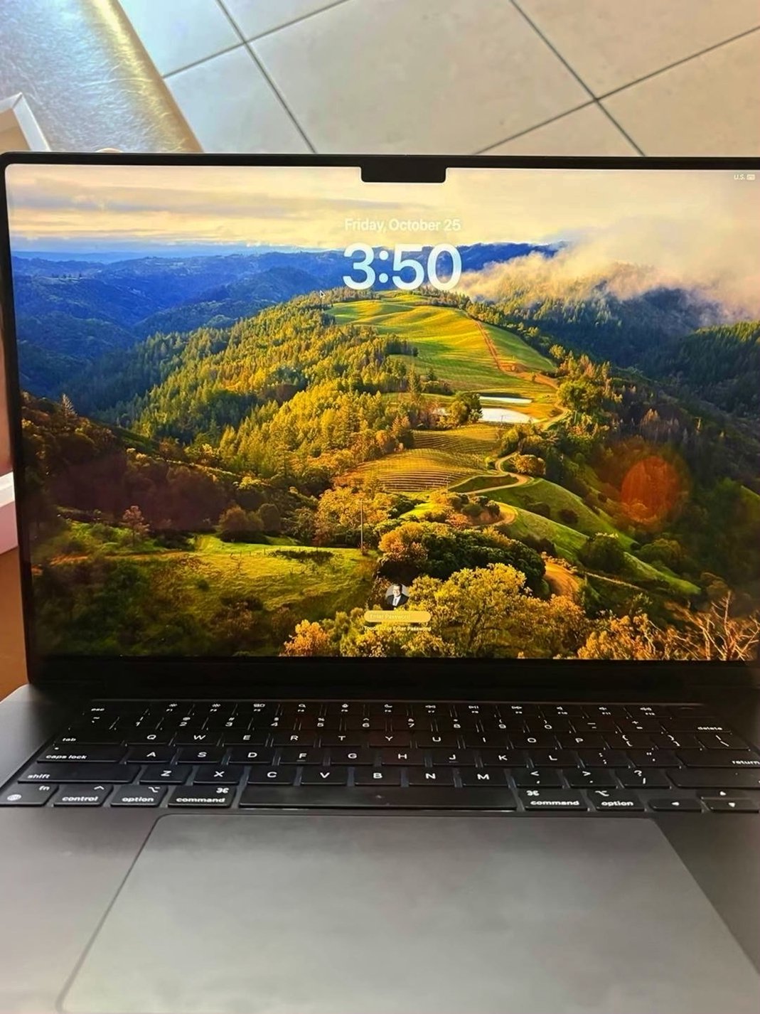 Apple MacBook Pro 16'' M3 Pro 512GB Black Unlocked - Used