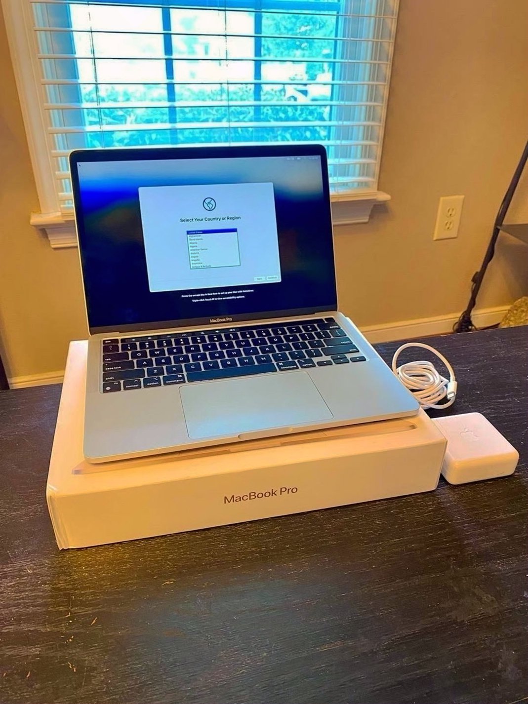 Apple MacBook Pro M1 2020 256GB SSD - Used