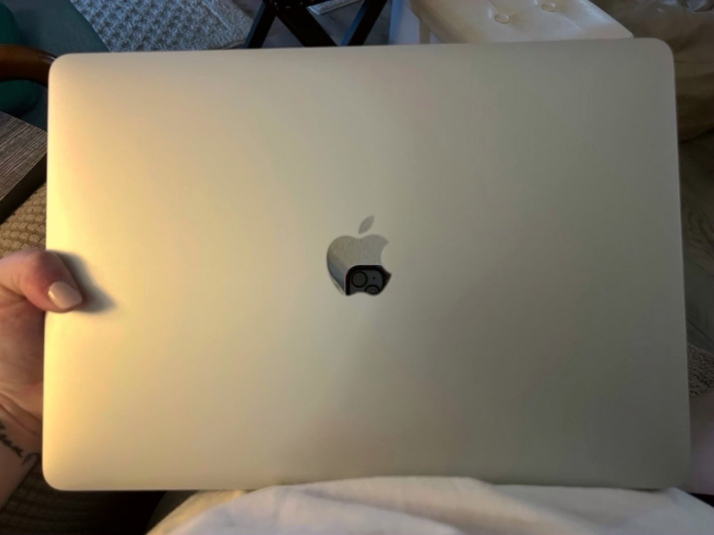 Apple MacBook Pro 2022 245.11GB Silver Unlocked - Used