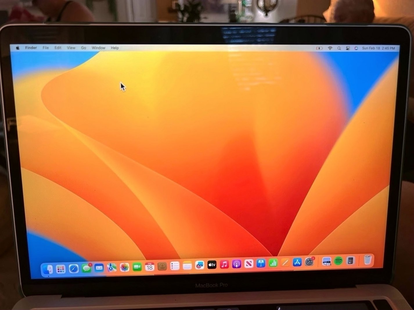 Apple MacBook Pro 2022 245.11GB Silver Unlocked - Used image 3