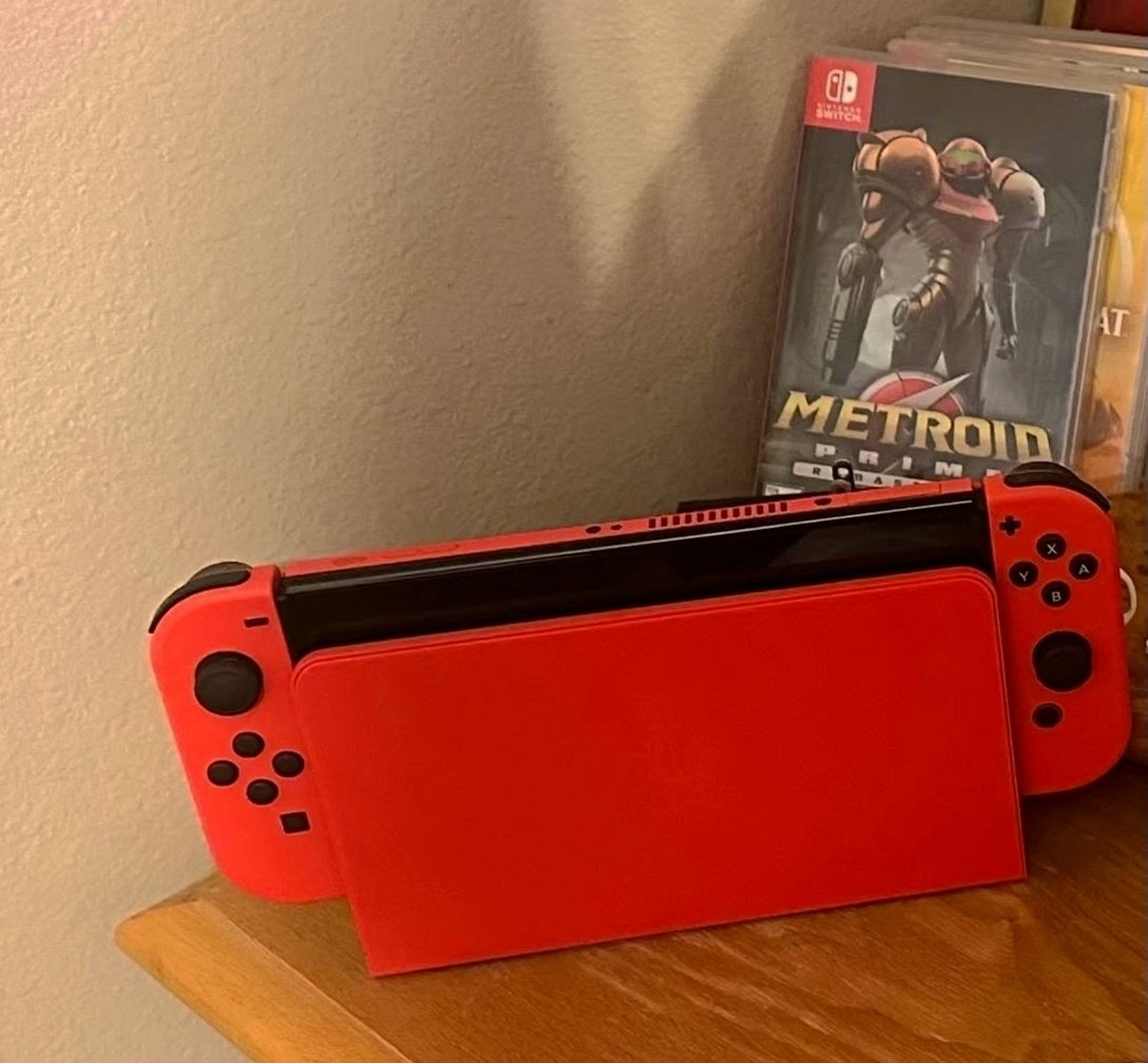 Nintendo Switch OLED 128GB Mario Red Edition with Games - Used image 5