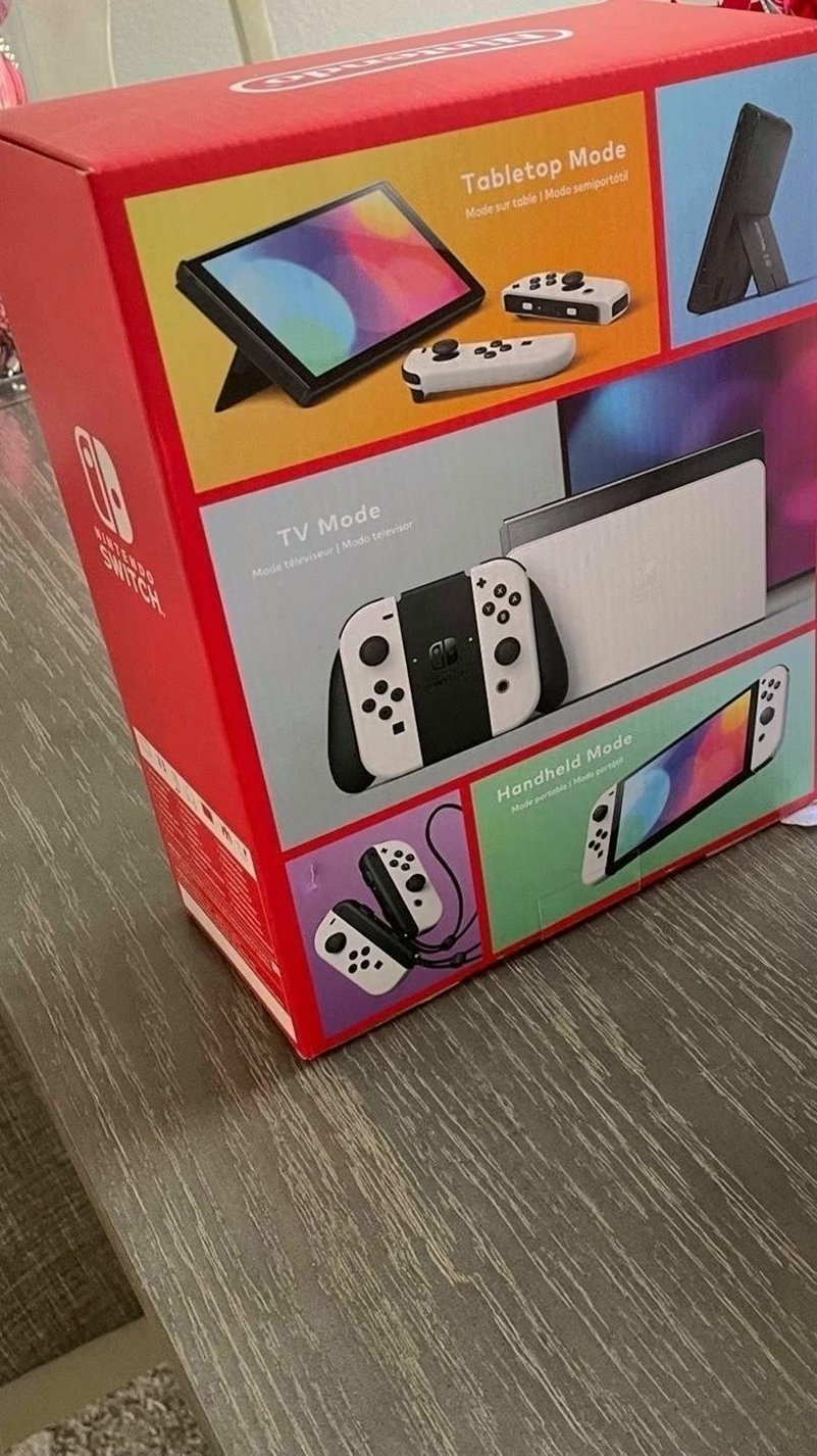 Nintendo Switch OLED Console 9N61 - Used image 2