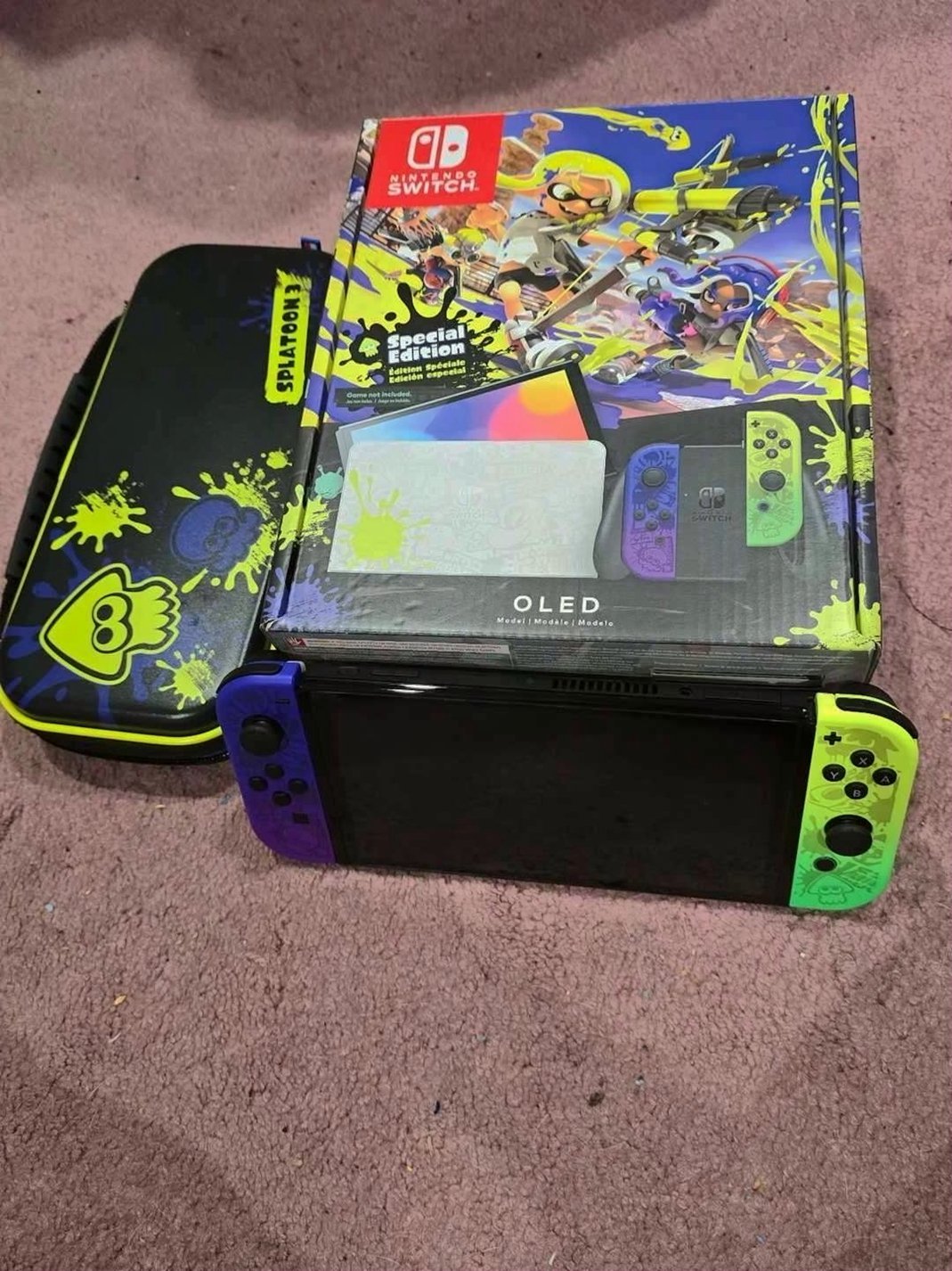 Nintendo Switch OLED Splatoon 3 Edition with Case - Used