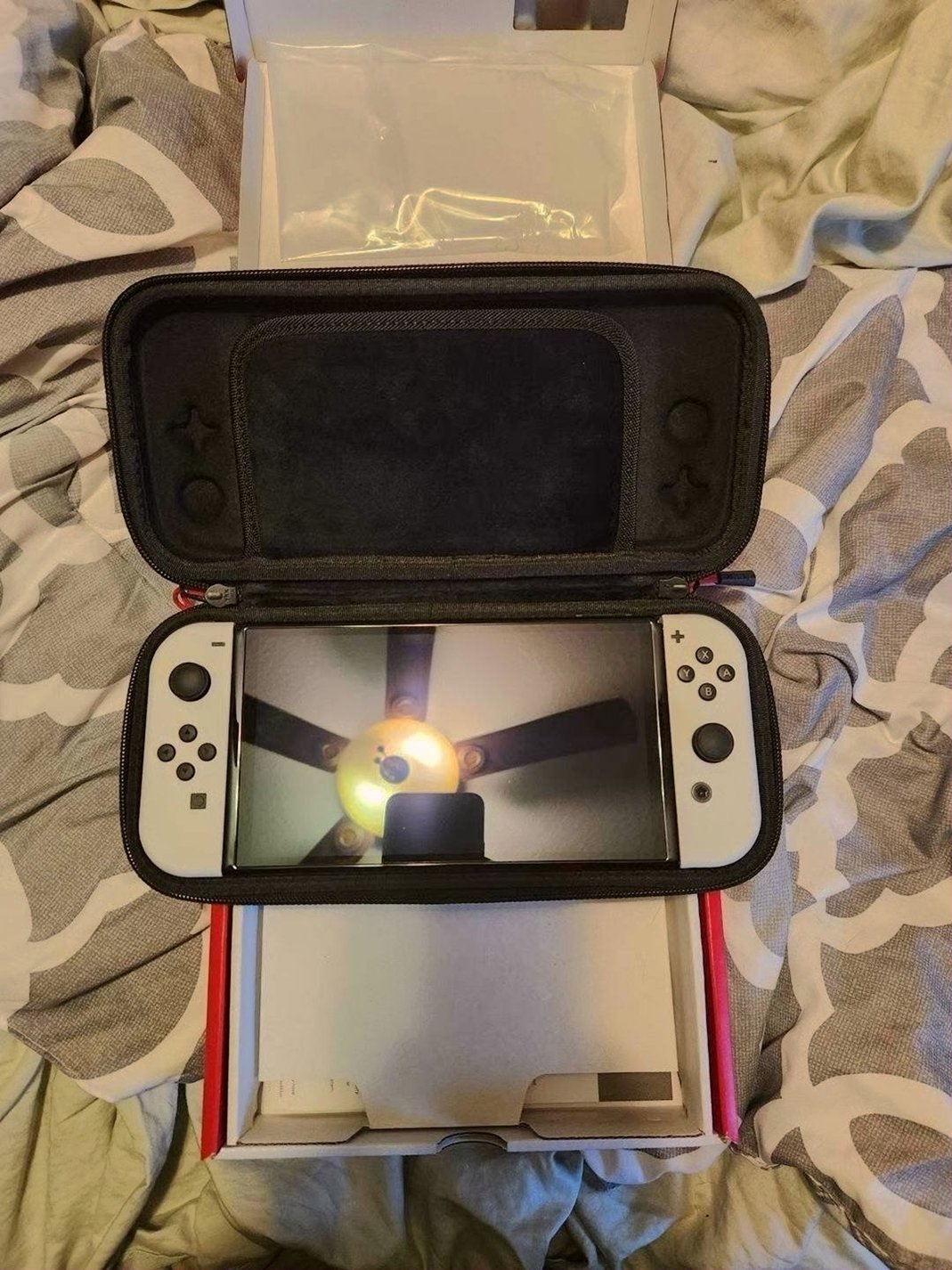 Nintendo Switch OLED 64GB White - Used