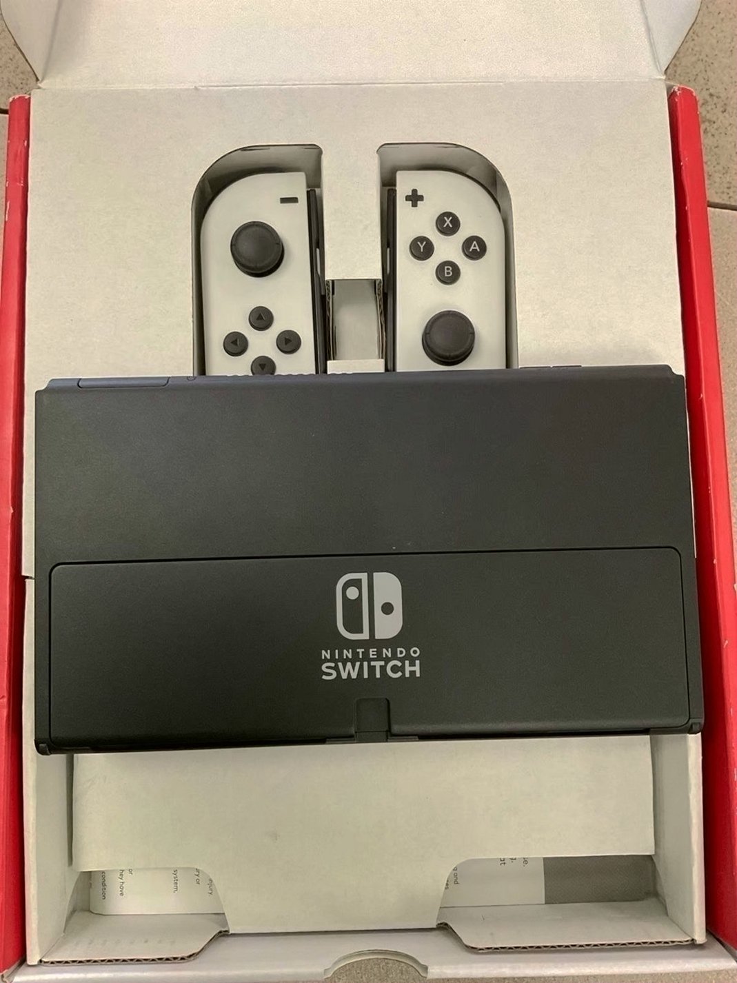 Nintendo Switch OLED 7R52 Used image 4
