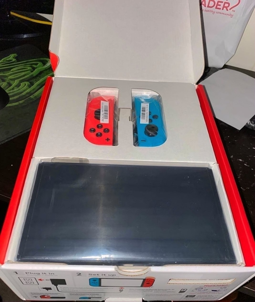 Nintendo Switch OLED 7P97 Used - Unlocked image 5