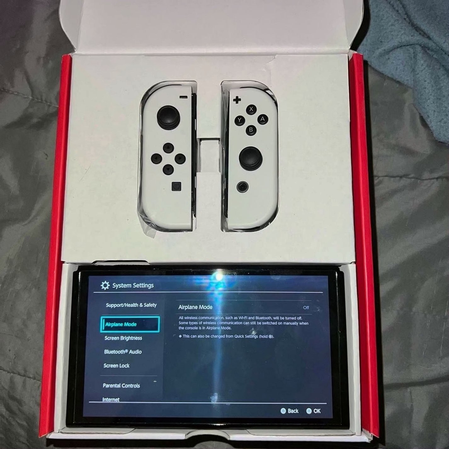 Nintendo Switch OLED 8V22 - Used