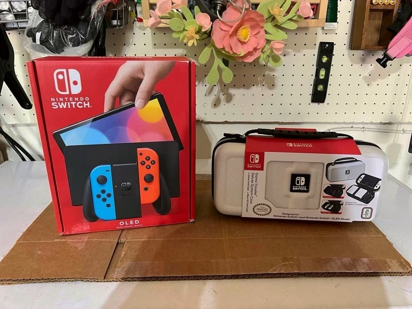 Nintendo Switch OLED Bundle Unlocked - Used