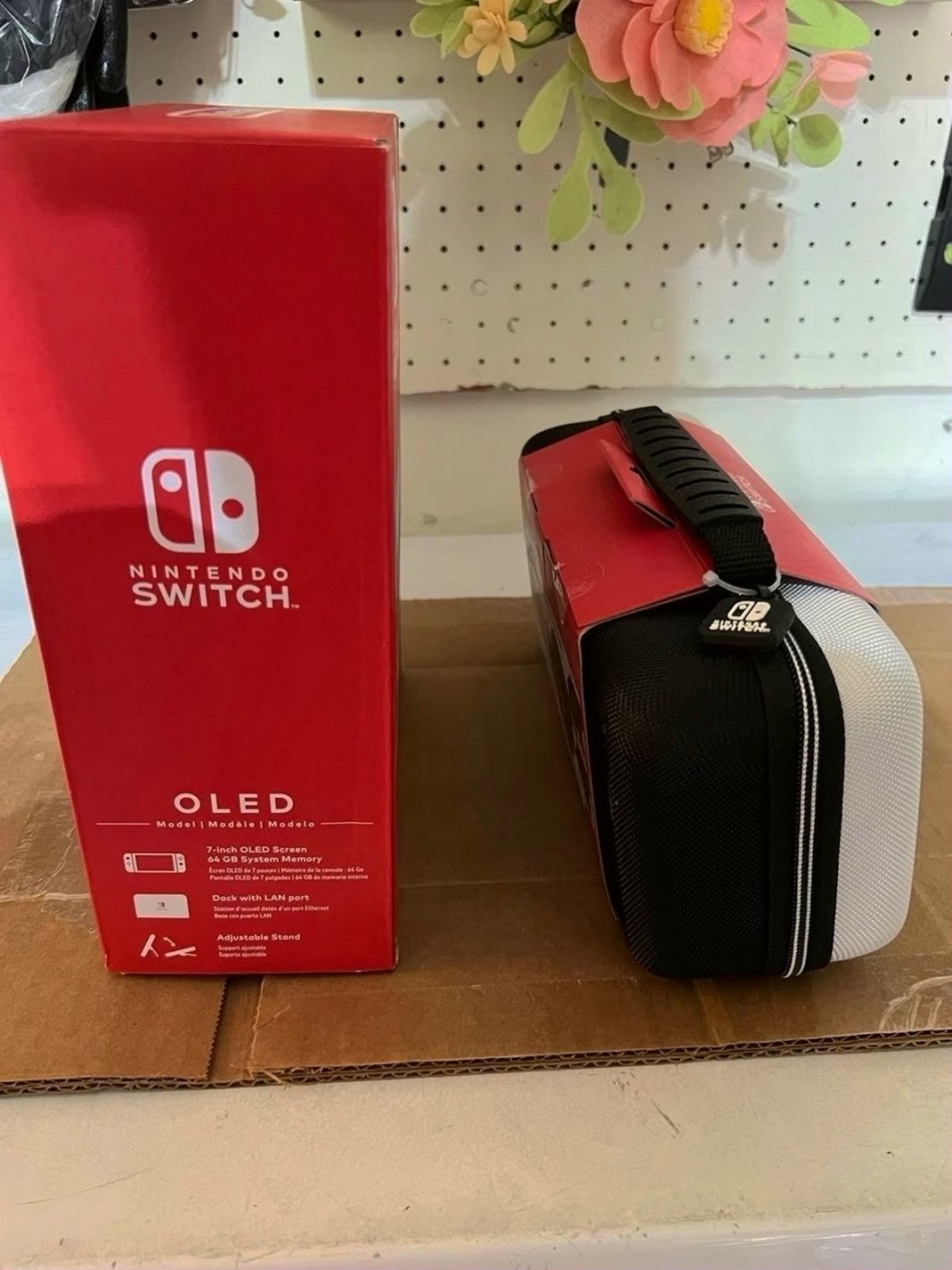 Nintendo Switch OLED Bundle Unlocked - Used image 4