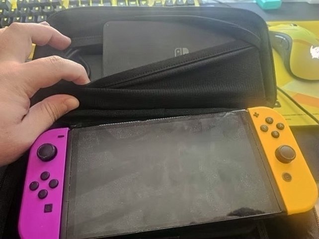 Nintendo Switch OLED HEG-001 Unlocked - Used