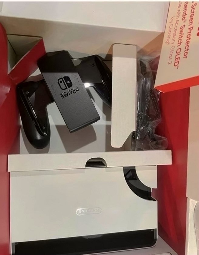 Nintendo Switch OLED 64GB White - Used image 3