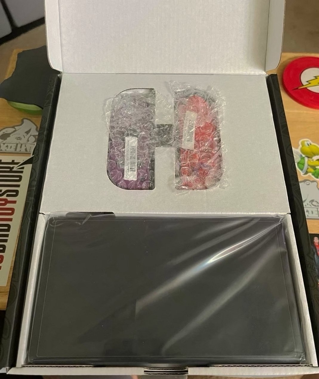Nintendo Switch OLED Pokémon Scarlet & Violet Edition 256GB Micro SD - Used image 2