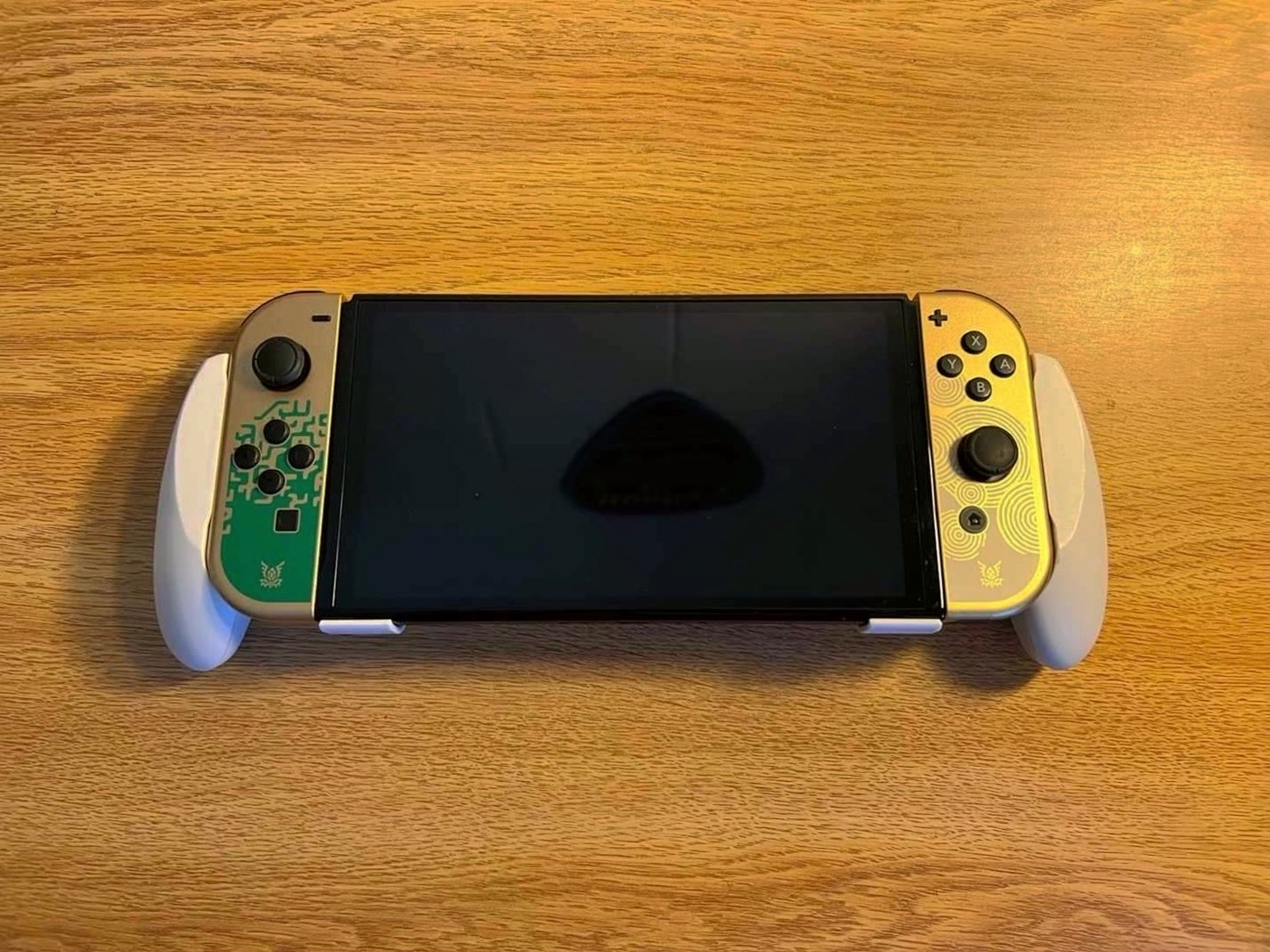 Nintendo Switch OLED Tears of the Kingdom Massive Bundle Unlocked - Used image 2