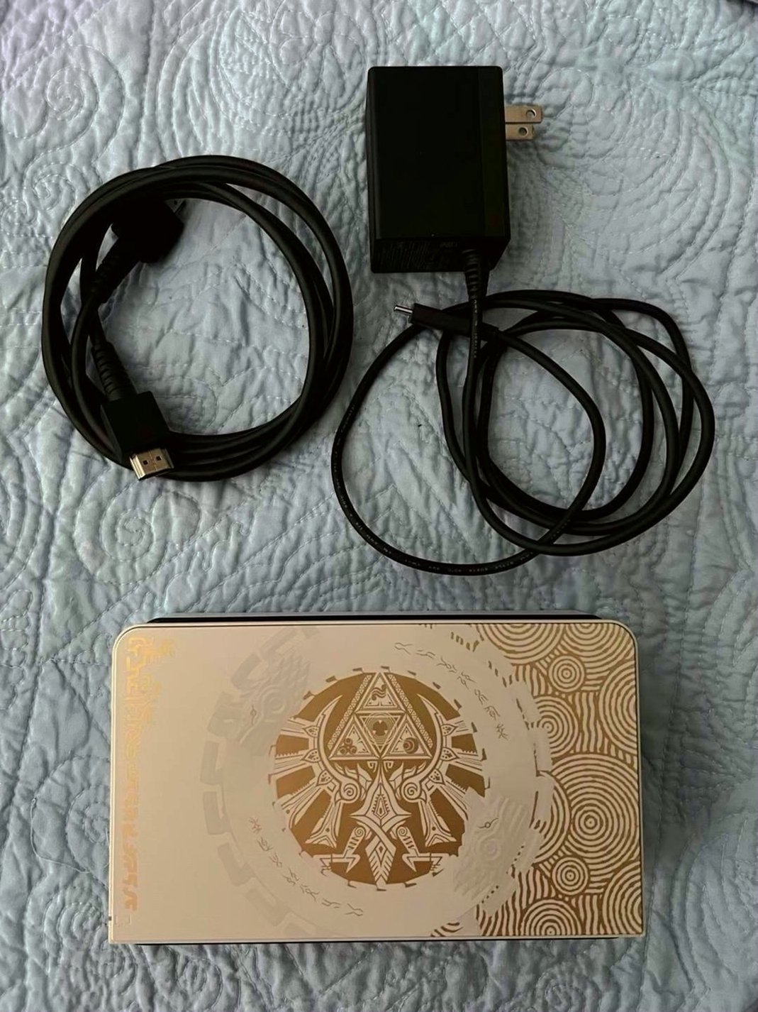 Nintendo Zelda TOTK Switch OLED Console CIB - Used image 3