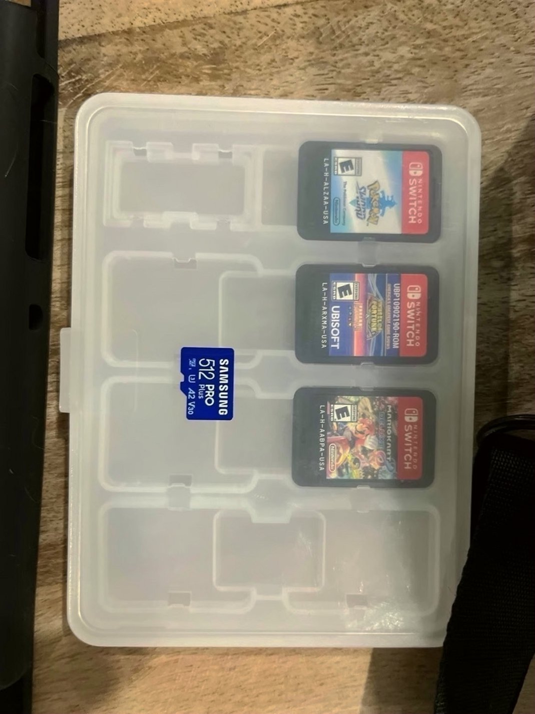Nintendo Switch OLED Bundle 512GB Black/White - Used image 4