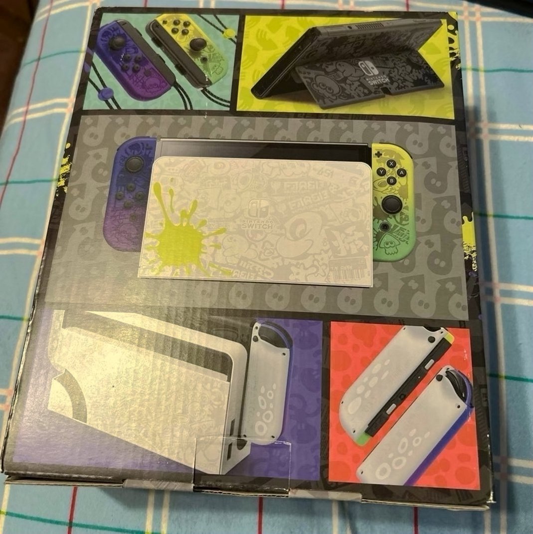 Nintendo Switch OLED Splatoon Edition - Used image 2