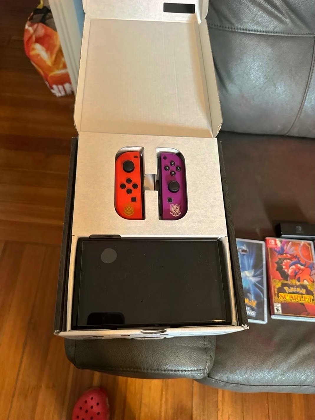 Nintendo Switch OLED Model Pokémon Scarlet & Violet Edition - Used image 2