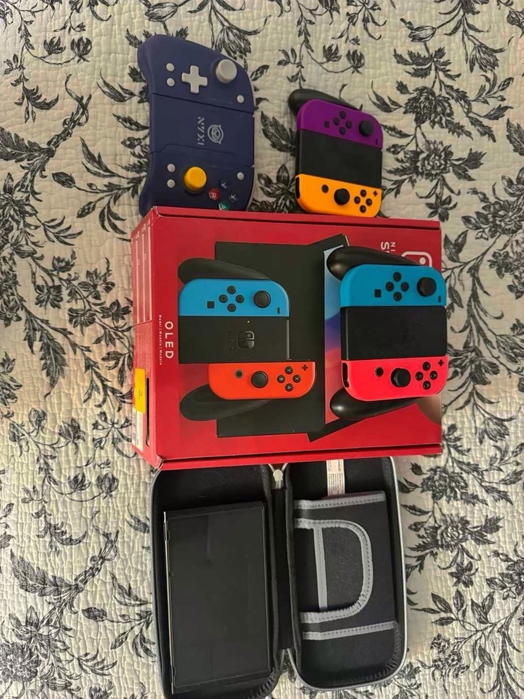 Nintendo Switch OLED Console 2B15 with Extra Joycons and NYXI Switch Controller - Used