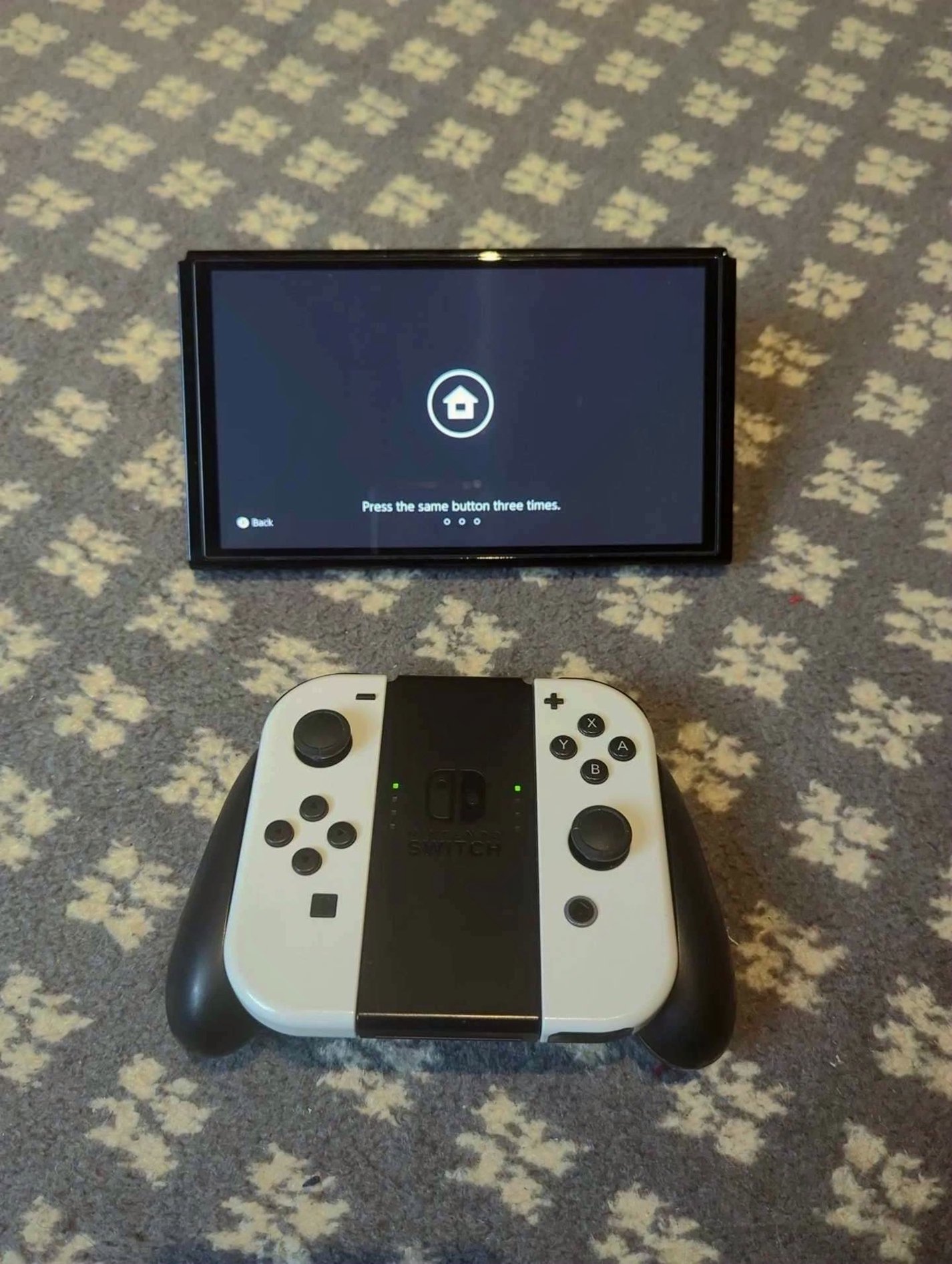 Nintendo Switch OLED with Animal Crossing 5G22 - Used image 3