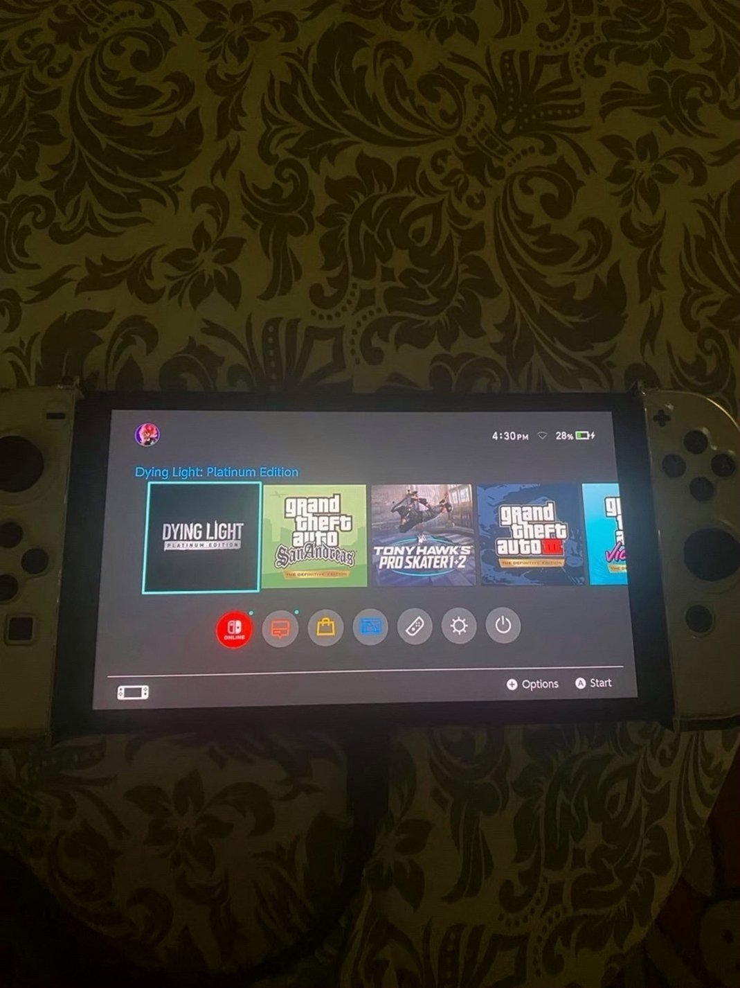 Nintendo Switch OLED 1K89 256GB Yellow - Used image 4