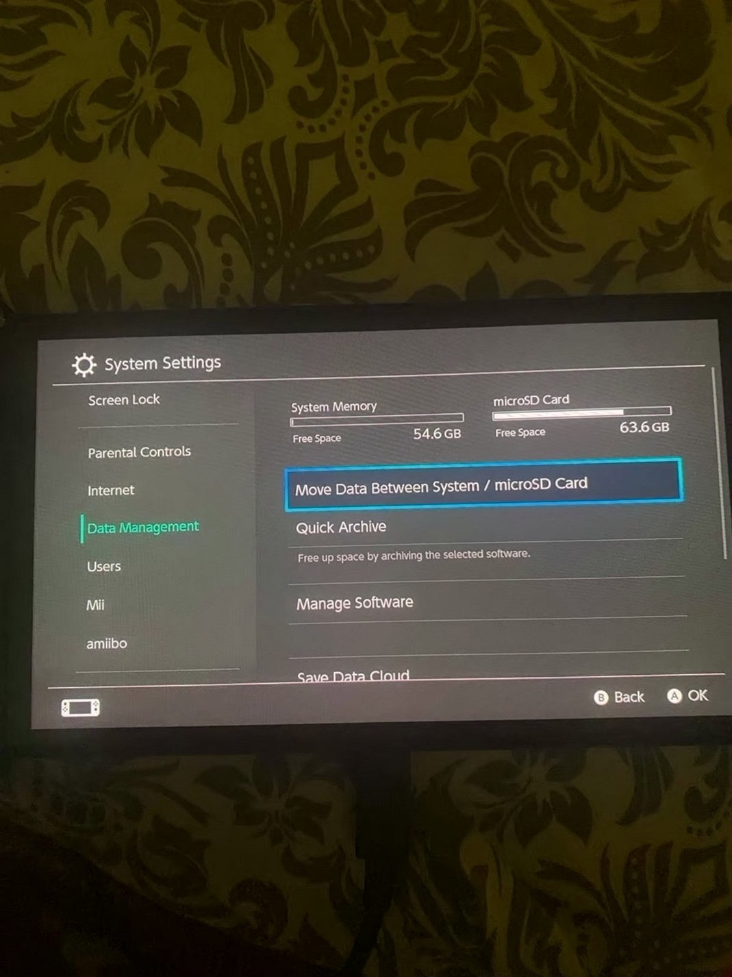 Nintendo Switch OLED 1K89 256GB Yellow - Used image 5
