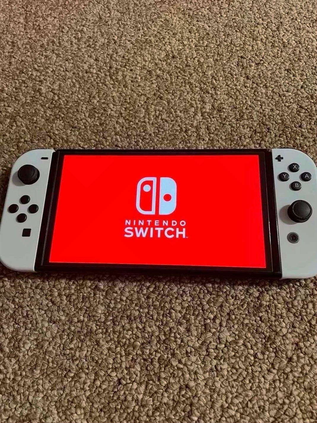 Nintendo Switch OLED 256GB White - Used image 2