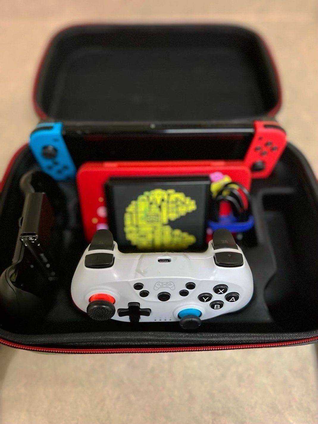 Nintendo Switch OLED with 2 Wireless Controllers - Used