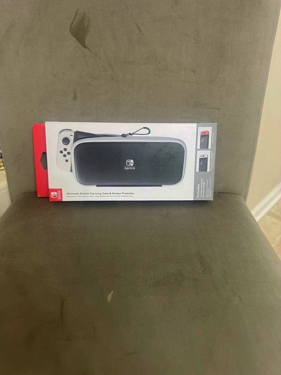 Nintendo Switch OLED 64GB White - Used image 3