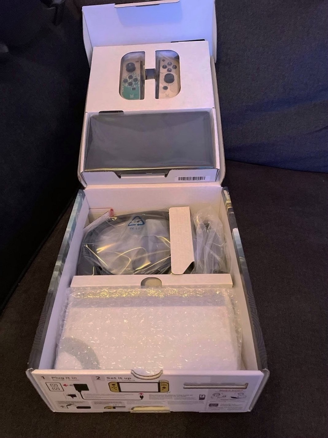 Nintendo NEW Zelda Tears of the Kingdom Switch OLED - Used image 2