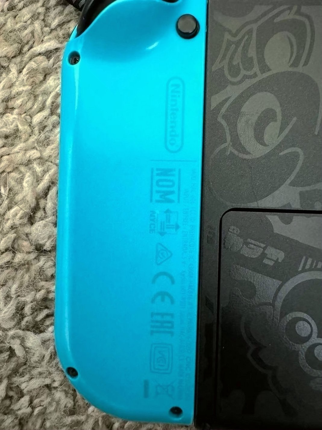 Nintendo Switch OLED Splatoon 3 Edition Unlocked - Used image 3