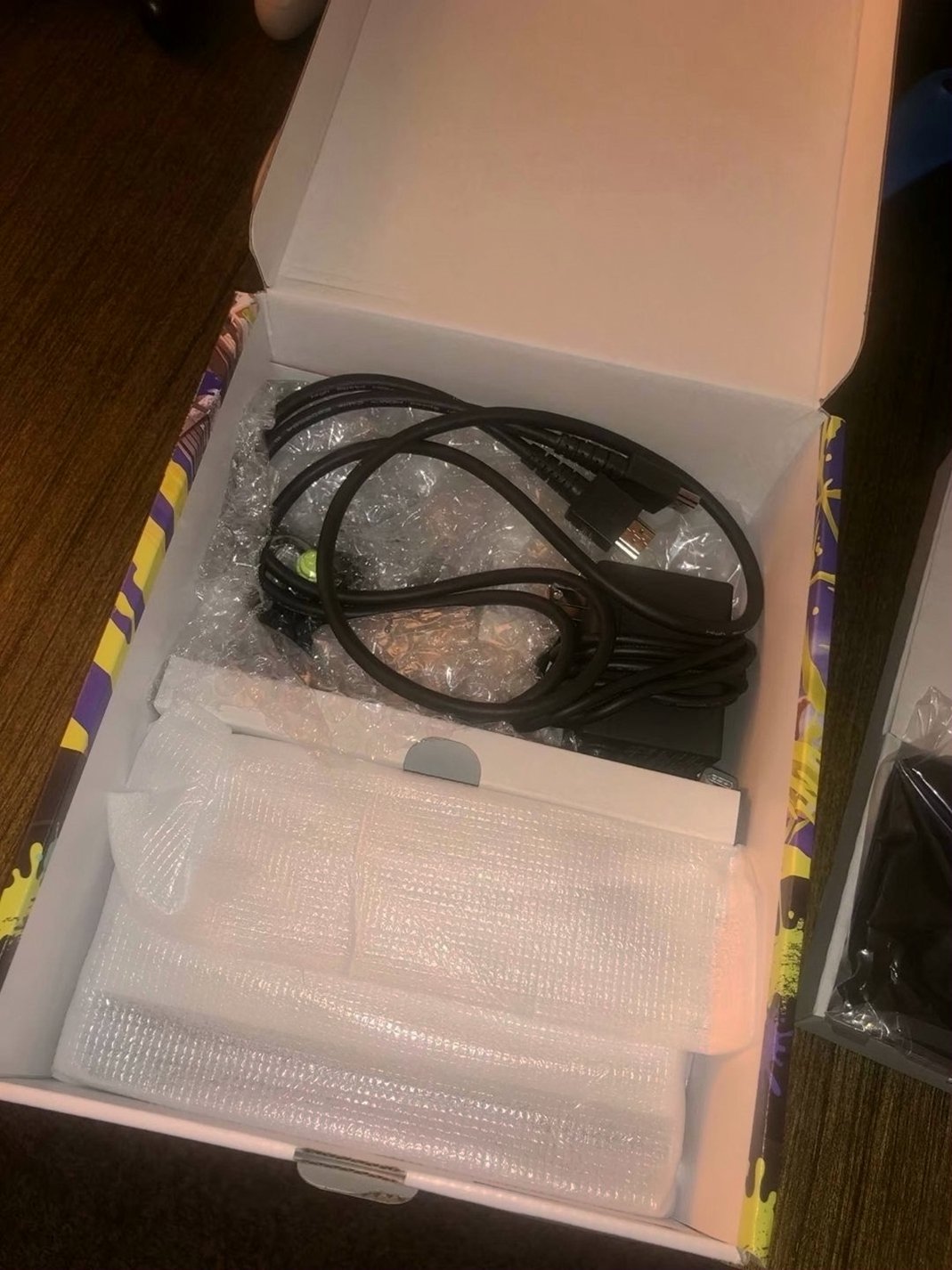 Nintendo Switch OLED Splatoon 3 Edition 2X96 - Used image 5